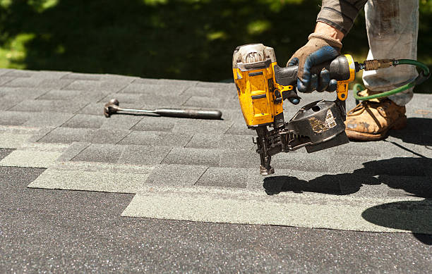 Best Roof Repair Services  in Eastmont, WA