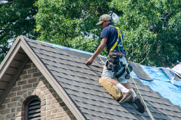 Best Flat Roof Repair Services  in Eastmont, WA